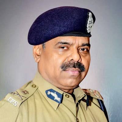 Shri Awasthi DGP directs superintendents of police to prevent policemen and families from infection